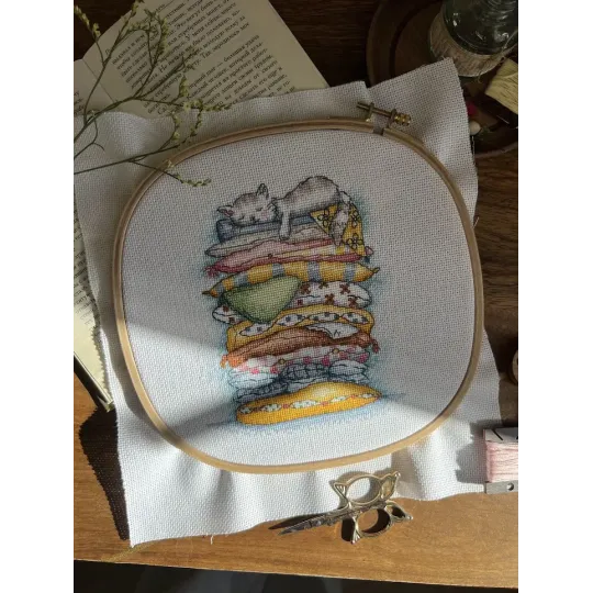 Набор для вышивания крестом "Кошка отдыхает" 13,5 х 16 см SANV-55