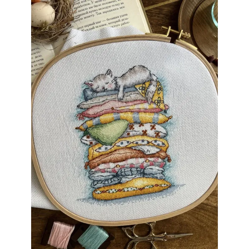 Набор для вышивания крестом "Кошка отдыхает" 13,5 х 16 см SANV-55