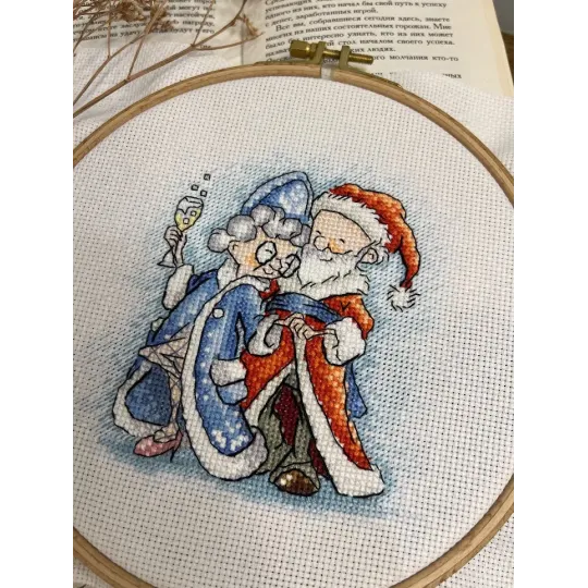 Набор для вышивания крестом "Бабушка и Санта Клаус" 13,5х13,5 см SANB-26