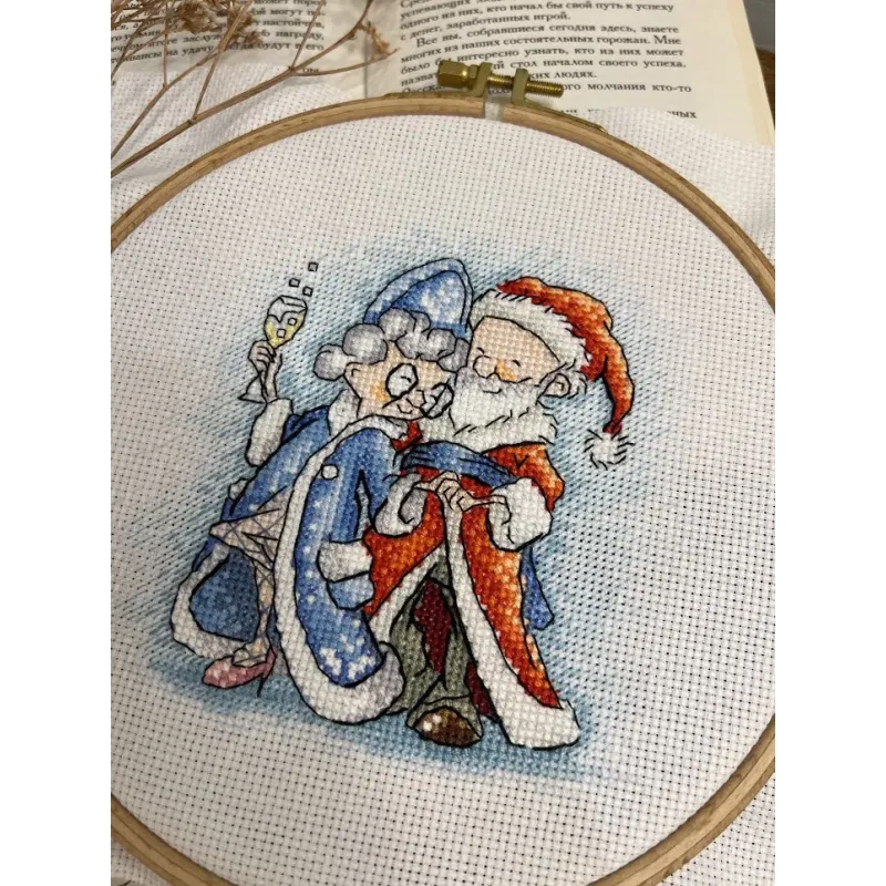 Kreuzstich-Set "Oma und Weihnachtsmann" 13,5х13,5 cm SANB-26