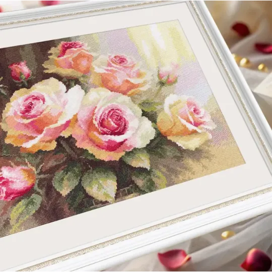Набор для вышивания крестиком "Розы в солнечном свете" S2-54