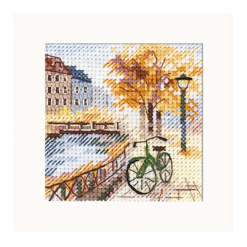 Autumn in the city. The road by the canal S0-219