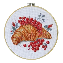 Siuvinėjimo kryželiu rinkiniai "Serbentų kruasanas" 20x20 cm AAH-285