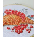 Наборы для вышивания крестиком "Круассан с красной смородиной" 20x20 см AAH-285
