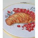 Наборы для вышивания крестиком "Круассан с красной смородиной" 20x20 см AAH-285