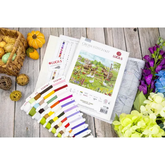Kit de point de croix "Donkeys' Yard" 39x32 cm SBU5087