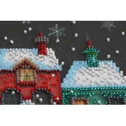 Vidutinio dydžio karoliukų siuvinėjimo rinkinys - Šventinis miestelis (Žiemos pasaka) 20x20 cm AAMB-048