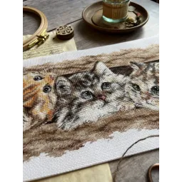 Набор для вышивания крестиком "Пушистое трио" 35 х 14,5 см SANP-69