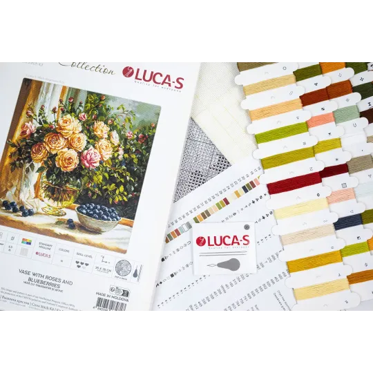 Kreuzstich-Set „Vase mit Rosen und Blaubeeren“ 35 x 35 cm SB719