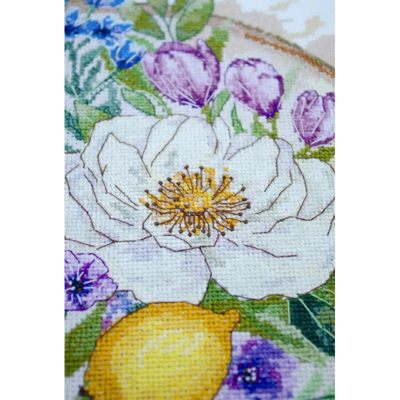 Kreuzstich-Set "Ein floraler Moment" 26x26 cm AAH-287