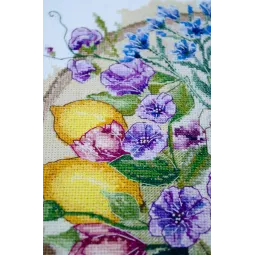 Kit point de croix "Un moment fleuri" 26x26 cm AAH-287