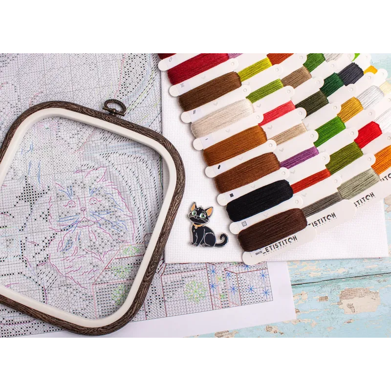 Набор для вышивания крестиком "Paws & Presents" 32x46 см SLETIL9947