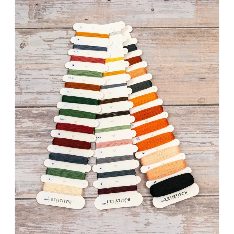 Kit de point de croix « Poppy Eyes » 24x24 cm SLETIL9949