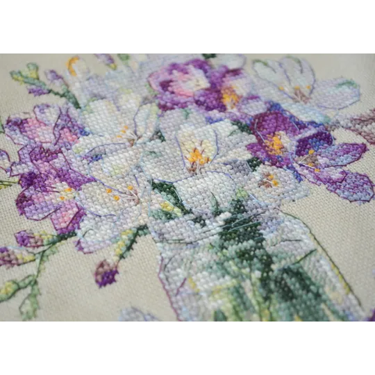 Kreuzstich-Set. Einkaufstasche "Frühlingszärtlichkeit" 38 x 42 cm AAHB-003