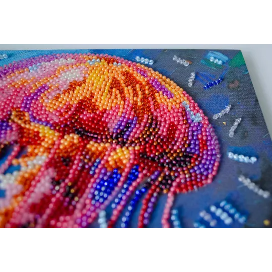 Kit de broderie de perles de taille moyenne "Grâce dangereuse" 20x20 cm AAMB-128