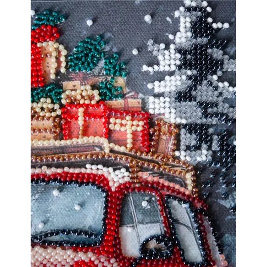 Mid-sized bead embroidery kit "Holiday Delivery" 20x20 cm AAMB-125