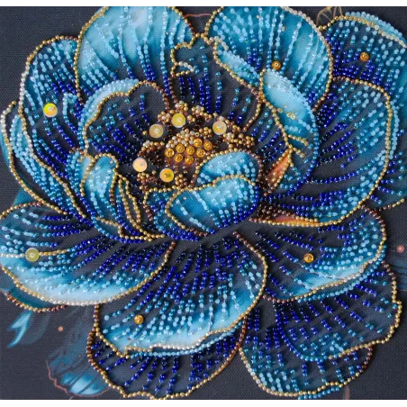 Vidutinio dydžio karoliukų siuvinėjimo rinkinys "Royal Bloom" 20x20 cm AAMB-124