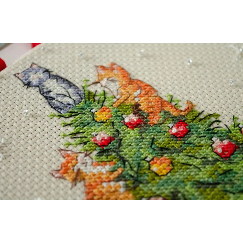 Kreuzstich-Set mit Stickrahmen "Die frechen Katzen" AAHM-090