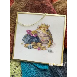Cross stitch kit "Golden Toad" 11x12 cm SK280B