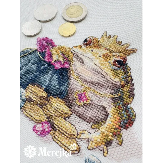 Cross stitch kit "Golden Toad" 11x12 cm SK280A