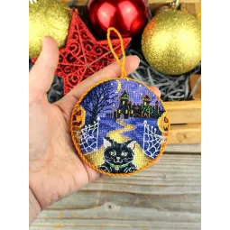 Cross stitch kit "Halloween. Pinkeep" 9x9 cm SNV-906