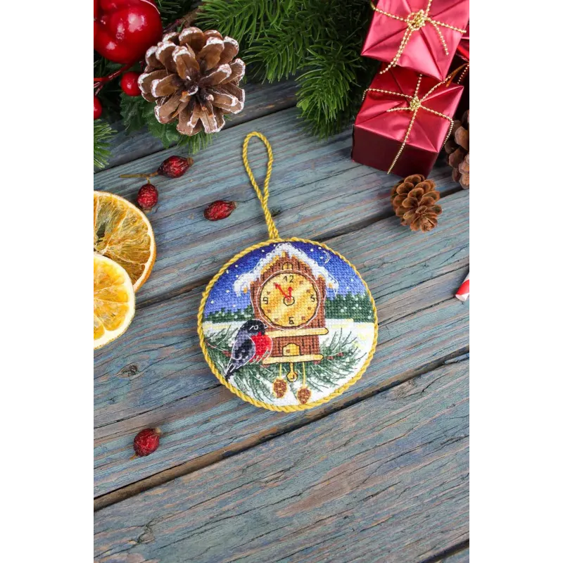 Cross stitch kit "Forest Clock. Pinkeep" 9x9 cm SNV-905