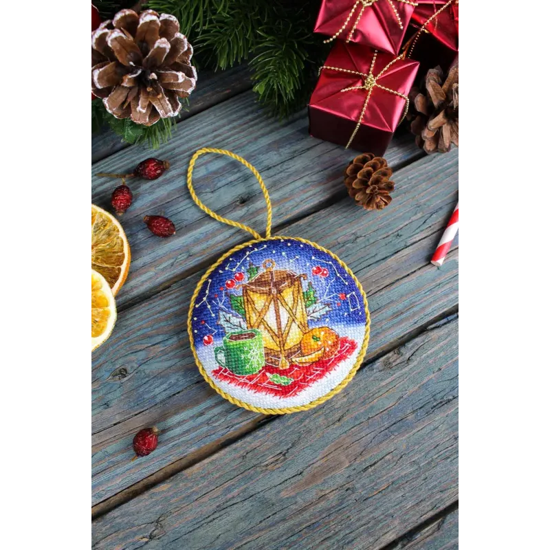 Cross stitch kit "Lantern. Pinkeep" 9x9 cm SNV-904