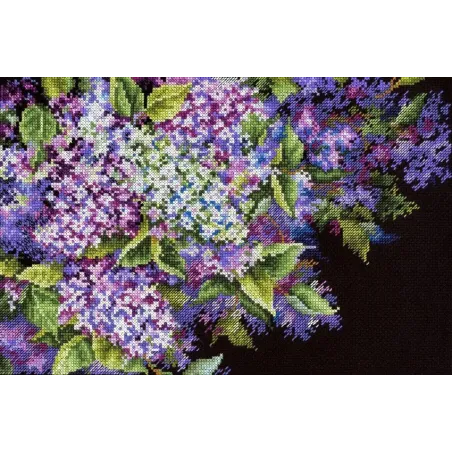 Cross stitch kit "Fragrant lilac" 18x27 cm SNV-951