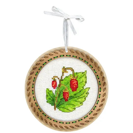 Cross-stich on wooden base "Miniature. Summer berries. Strawberries" 10x10 cm SO-133