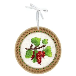 Cross-stich on wooden base "Miniature. Summer berries. Currants" 10x10 cm SO-131