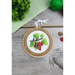 Kryželiu siuvinėjimas ant medinio pagrindo "Miniatiūra. Vasaros uogos. Serbentai" 10x10 cm SO-131