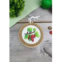Cross-stich on wooden base "Miniature. Summer berries. Currants" 10x10 cm SO-131