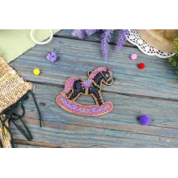 Cross-stich on wooden base "Little Dark Horse" 8x8 cm SO-157