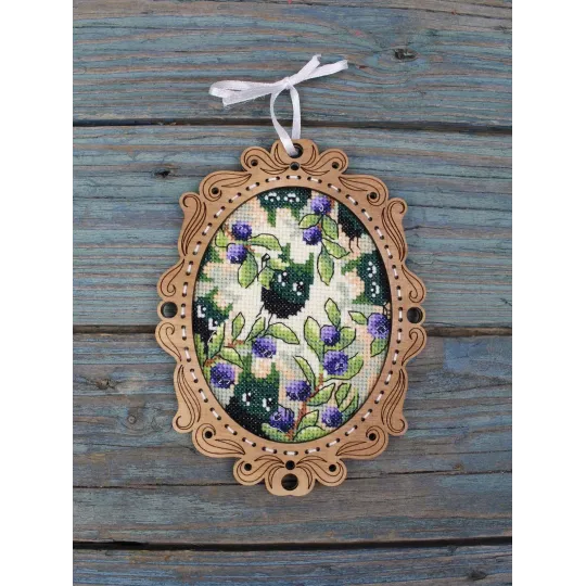 Вышивка крестом на деревянной основе "Миниатюра. Черничный лес" 14x10 см SO-143