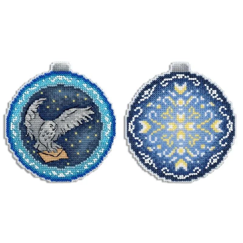 Набор для вышивания "Новогодний шар. Крылатый почтальон" 11x10 см SR-962