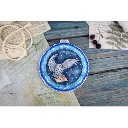 Набор для вышивания "Новогодний шар. Крылатый почтальон" 11x10 см SR-962