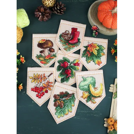 Kreuzstich-Set "Herbstgirlande beige (7 Flaggen)" 10x7 cm ST-1096