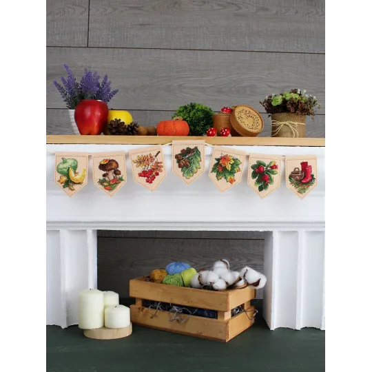 Kreuzstich-Set "Herbstgirlande beige (7 Flaggen)" 10x7 cm ST-1096