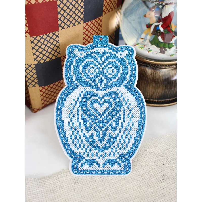 Набор для вышивания крестом "Новогодняя игрушка: Снежная сова" 14x9 см ST-1087