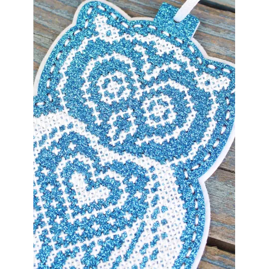 Kryželiu siuvinėjimo rinkinys "Naujametinis žaislas: Snieguota pelėda" 14x9 cm ST-1087