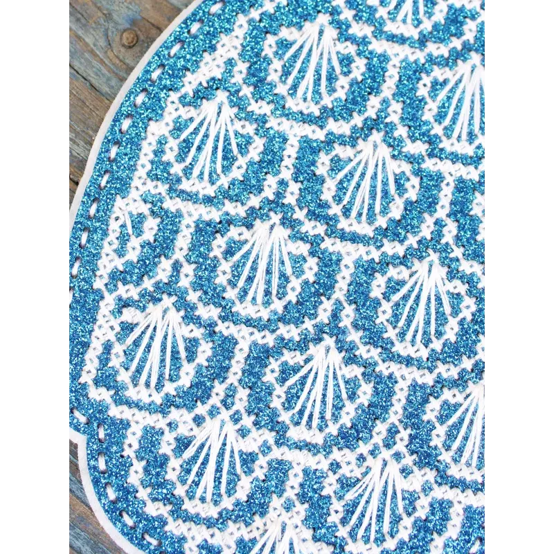 Набор для вышивания крестиком "Новогодняя игрушка: зимний шишка" 14x10 см ST-1086