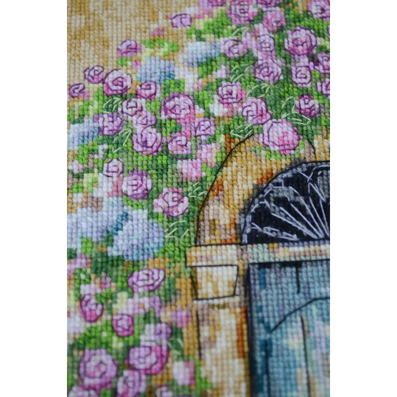 Cross-stitch kit "La Dolce Vita" 16x25 cm AAH-294