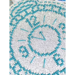 Kreuzstich-Set „Neujahrsspielzeug: Fast Mitternacht“ 13x11 cm ST-1088