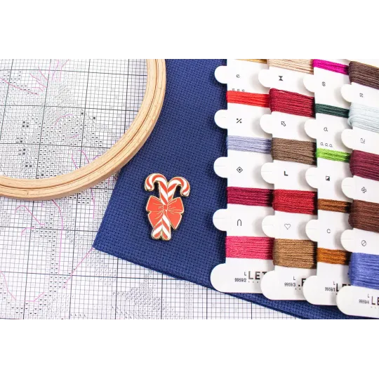 Kryželiu siuvinėjimo rinkinys "Kalėdų išvakarių skrydis" 51 x 35 cm SLETIL9959