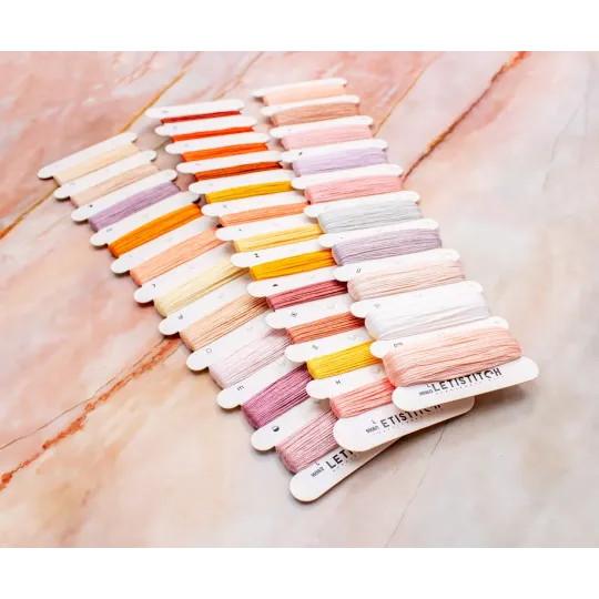 Набор для вышивания крестом "Floral Grace" 32x32cm SLETIL9956