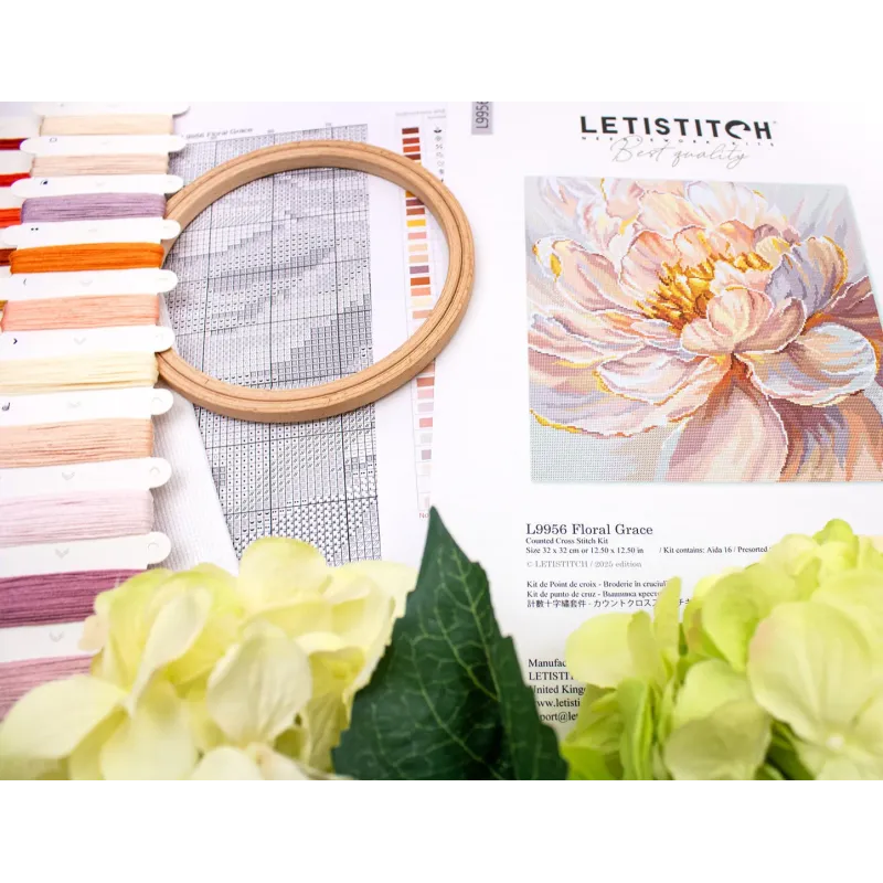 Cross stitch kit "Floral Grace" 32x32cm SLETIL9956