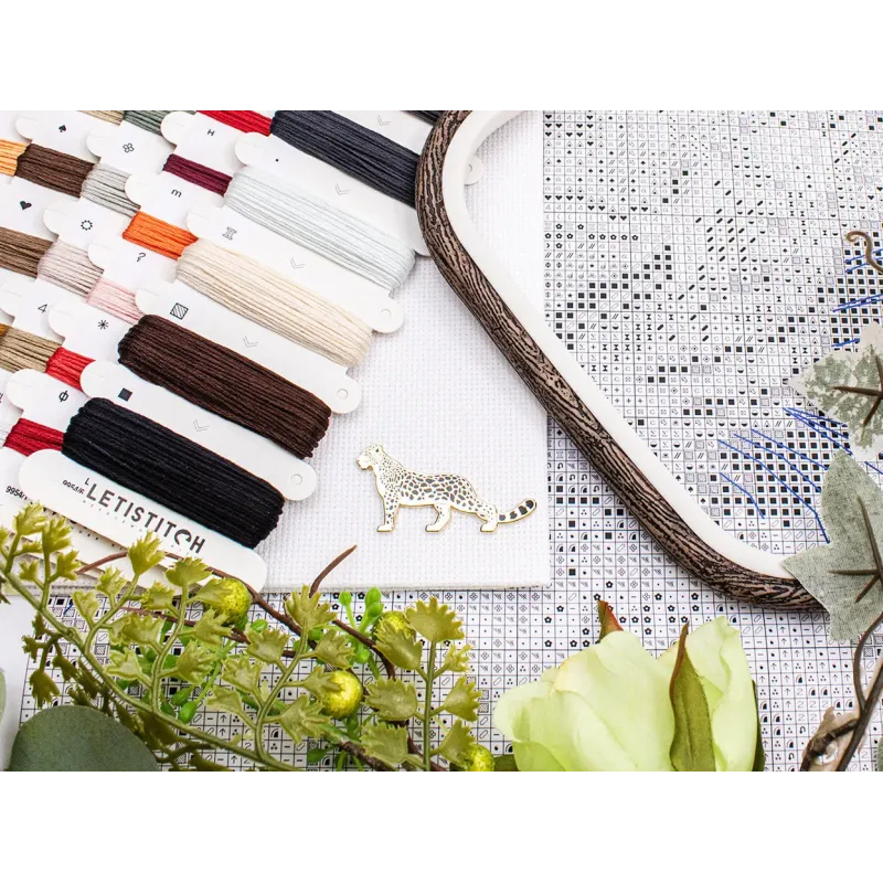 Cross stitch kit "Wild Beauty" 36x35cm SLETIL9954