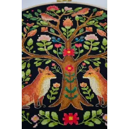 Набор для вышивания крестом "Дерево лесных сказок" 30x30 см AAH-298