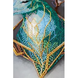 Основной набор для вышивки бисером "Лесной дух" 24x36 см AAB-956