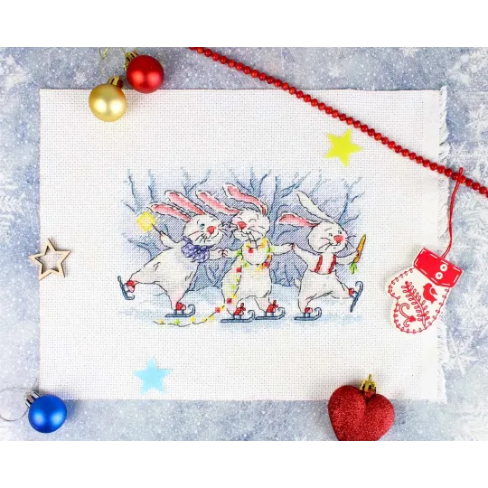Cross stitch kit "Festive round dance" 13x20 cm SM-993